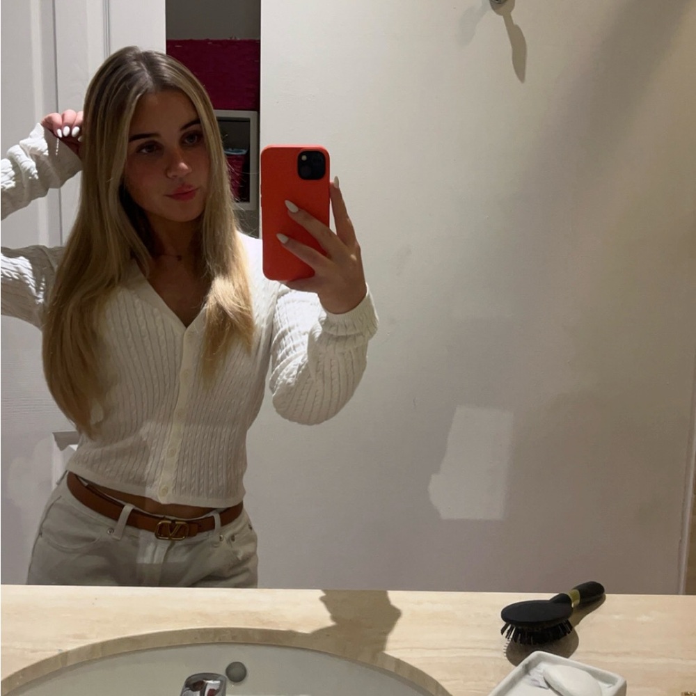 Meet your Posher, Ana